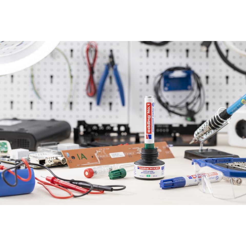 Permanentmarker Nr.1, Keilspitze, nachfüllbar, 1-5mm, blau EDDING 1-003 EDDING 1-003 Keilspitze nachfüllbar