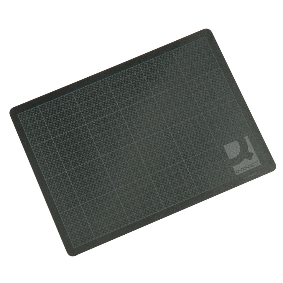 Schneidunterlage 30x22cm, PVC, A4, schwarz Q-CONNECT KF01192 Q-CONNECT KF01192 30x22cm
