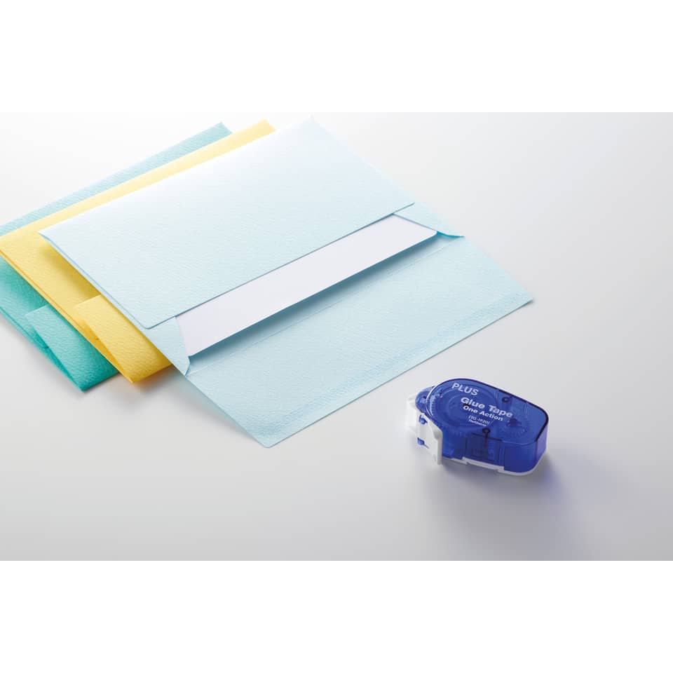 Kleberoller One Action, 8m x 8.4mm, blau PLUS JAPAN 54654 / TG1920 PLUS 54654 / TG1920 8,4mm x 8.4m