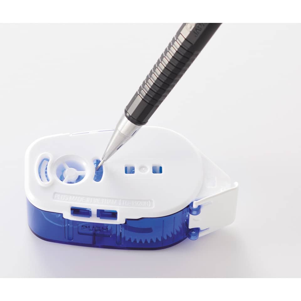 Kleberoller One Action, 8m x 8.4mm, blau PLUS JAPAN 54654 / TG1920 PLUS 54654 / TG1920 8,4mm x 8.4m