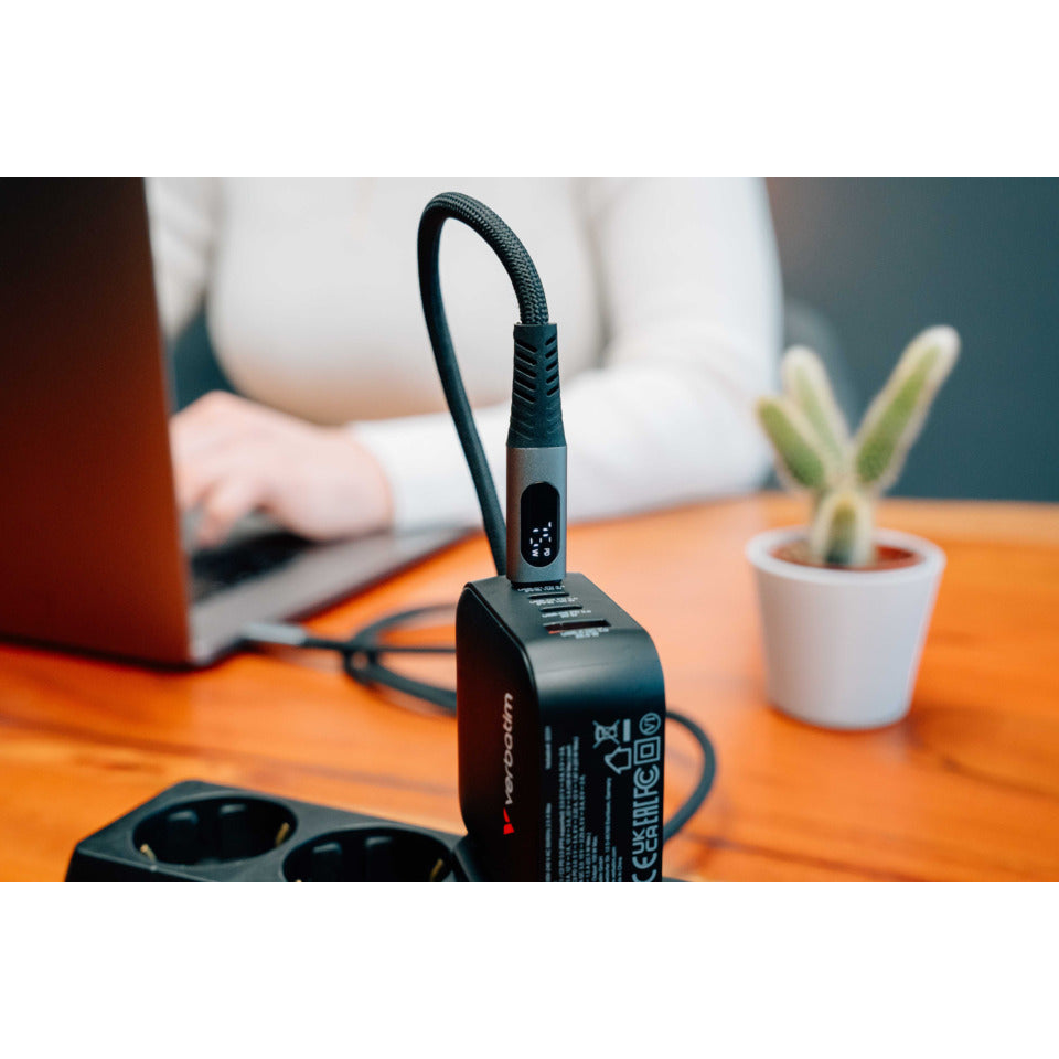 Ladekabel USB-C, 120 cm, 240W, LED, schwarz/silber VERBATIM 31849