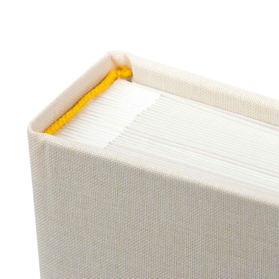 Foto-/Hochzeitsbuch Herzensmoment, 30 x 31 cm, 60 Seiten, beige GOLDBUCH 08 045 GOLDBUCH 08 045 30x31cm