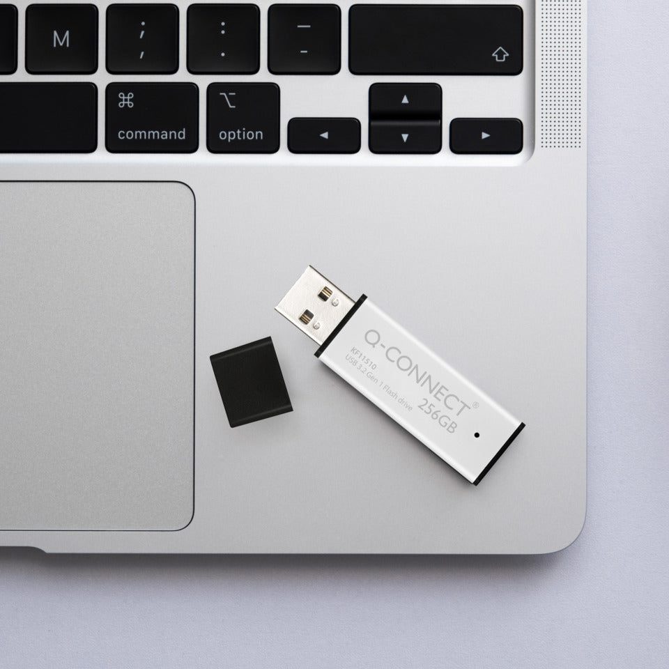 USB Stick 3.2 Gen1 super speed, 256 GB, 220/140 MB/s Q-CONNECT KF11510 Q-CONNECT KF11510 256GB